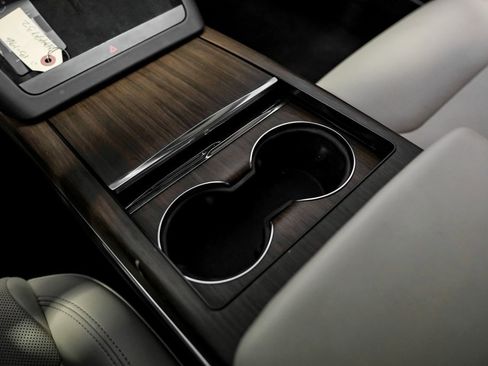 Used 2023 Tesla Model S Standard Range image 24