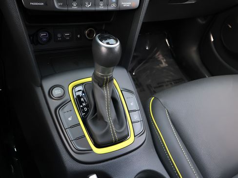 Used 2020 Hyundai Kona Limited FWD image 26