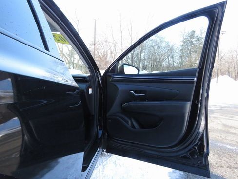 Used 2022 Hyundai Tucson Limited image 12