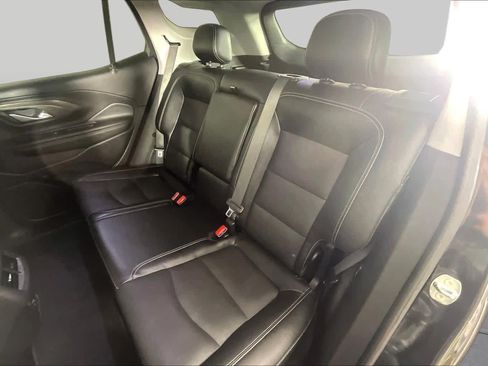 Used 2024 GMC Terrain SLT FWD image 19