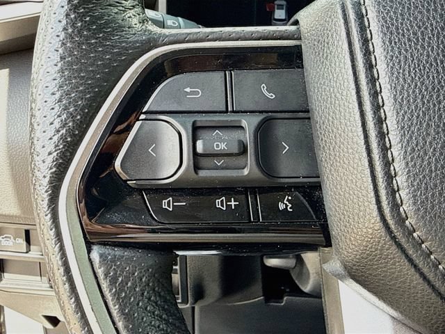 Used 2023 Toyota Sequoia SR5 w/ SR5 Premium Package AWD/4WD image 38