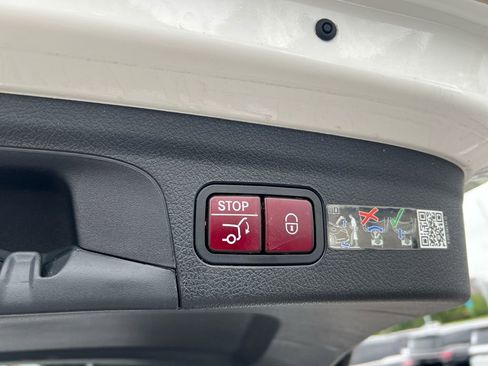 Used 2022 Mercedes-Benz GLE 350 image 21