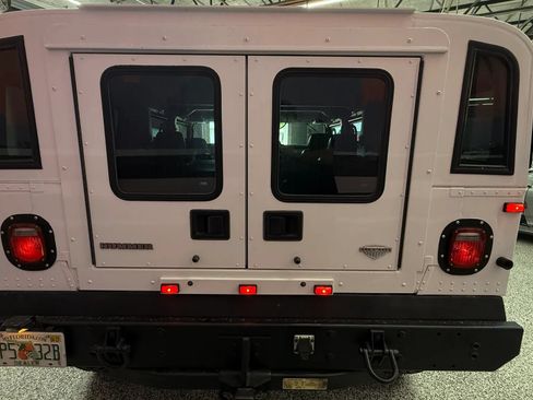 Used 2006 HUMMER H1 4-Door Wagon AWD/4WD image 30