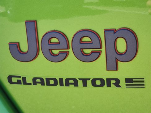 New 2025 Jeep Gladiator Mojave image 12