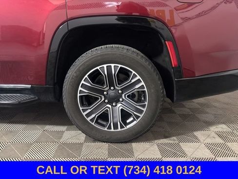 Used 2024 Jeep Wagoneer Series II AWD/4WD image 56