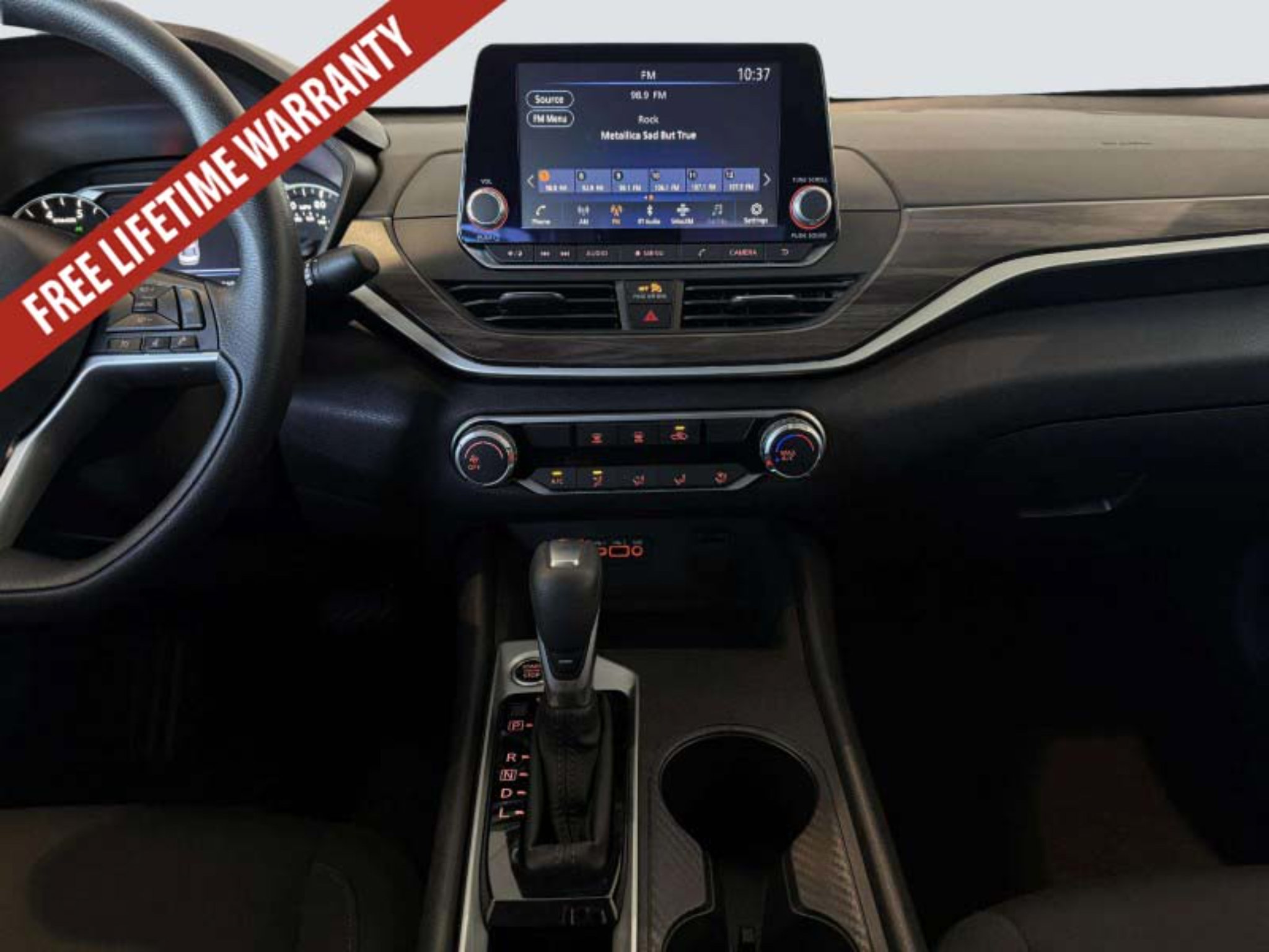 Used 2025 Nissan Altima 2.5 SV FWD image 23