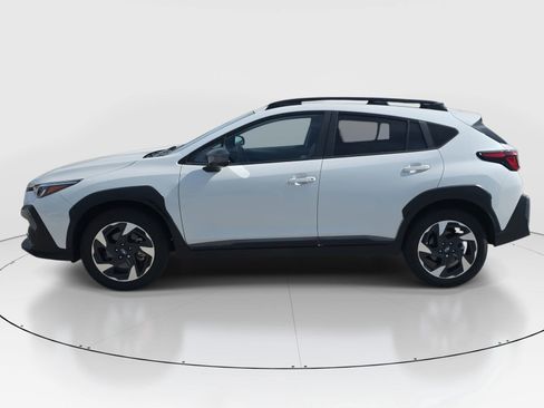 Used 2024 Subaru Crosstrek 2.5i Limited w/ Crosstrek Mirror Package image 8