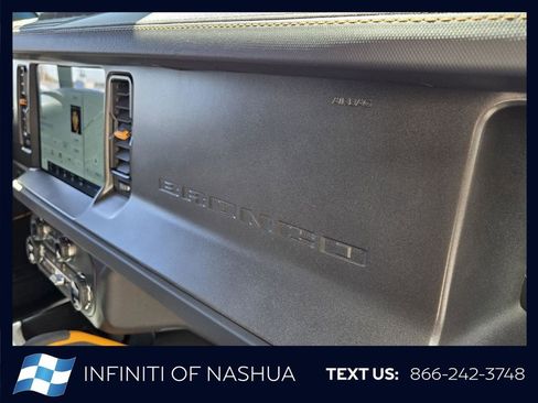 Used 2024 Ford Bronco Badlands AWD/4WD image 19