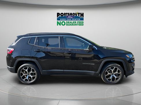 Used 2025 Jeep Compass Limited AWD/4WD image 25