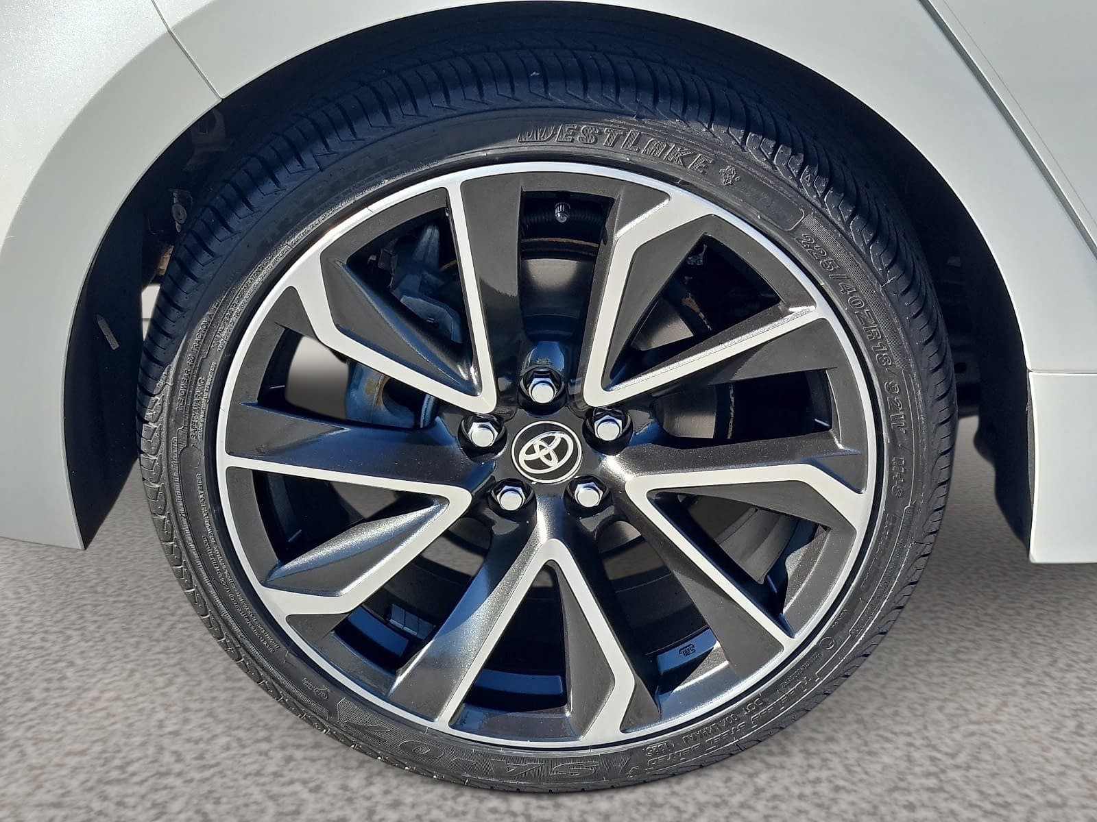 Used 2019 Toyota Corolla XSE FWD image 8