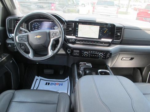 Used 2023 Chevrolet Silverado 1500 LTZ AWD/4WD image 15