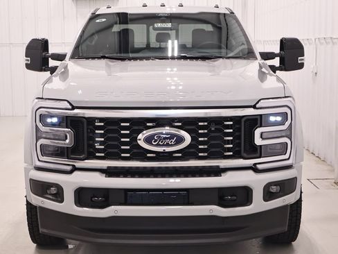 New 2026 Ford F450 Platinum w/ FX4 Off-Road Package AWD/4WD image 4