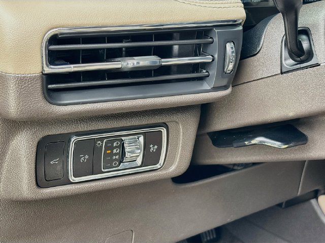 Used 2023 Lincoln Corsair FWD image 10