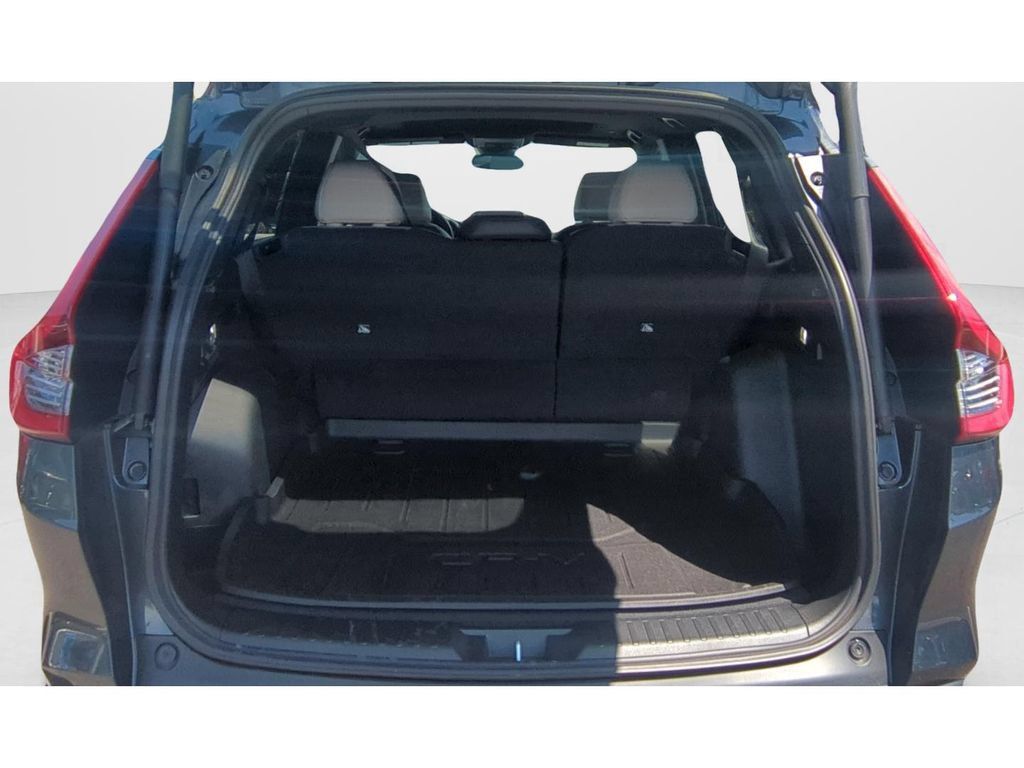 Used 2025 Honda CR-V Sport Touring image 9
