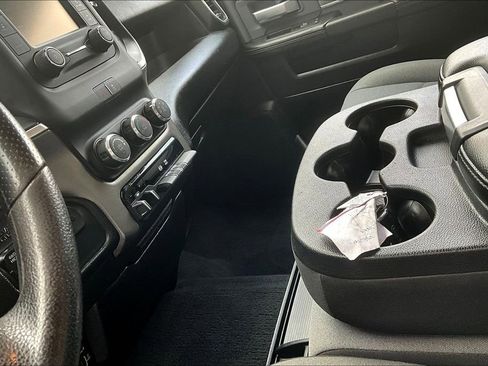 Used 2019 RAM 2500 Big Horn image 17