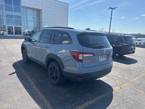 Used 2022 Honda Pilot TrailSport image 3