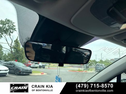 Certified 2023 Kia Sorento LX FWD image 20