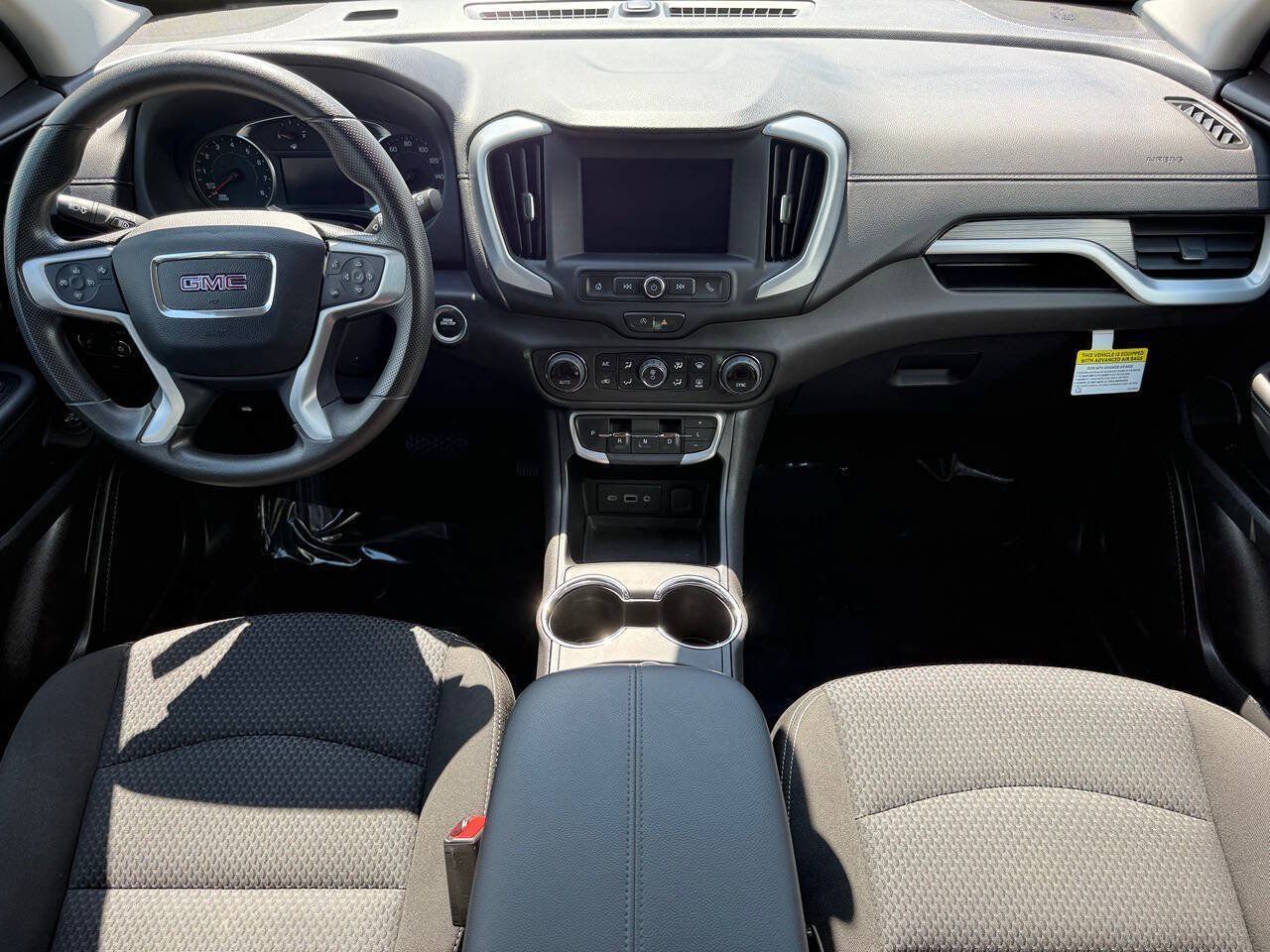 Used 2023 GMC Terrain SLE w/ Driver Convenience Package AWD/4WD image 13