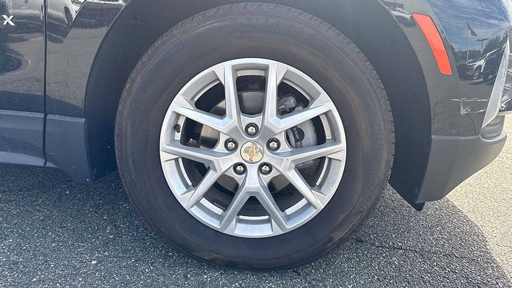 Certified 2024 Chevrolet Equinox LT AWD/4WD image 11