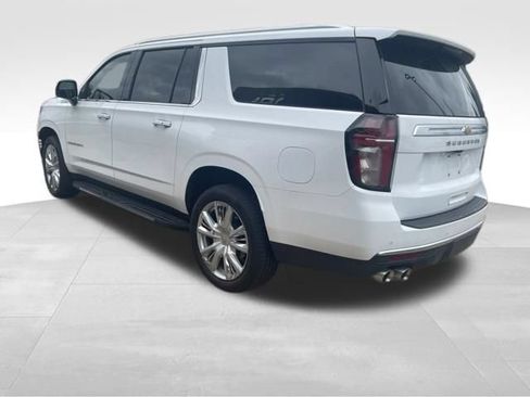 Used 2021 Chevrolet Suburban High Country RWD image 6