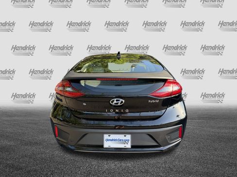 Used 2017 Hyundai Ioniq Limited FWD image 8