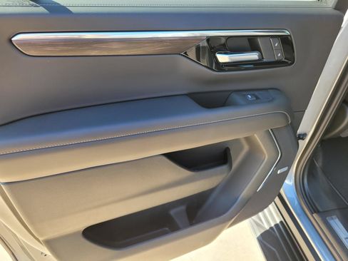 New 2026 Chevrolet Suburban LT w/ Comfort Package RWD image 9