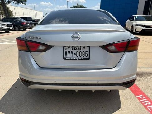 Used 2023 Nissan Altima 2.5 S FWD image 6
