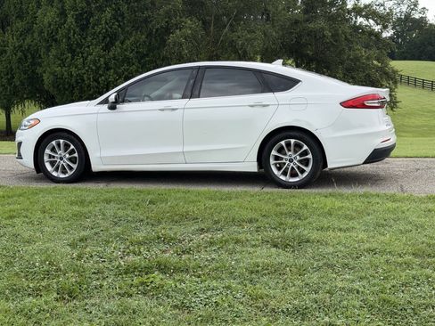Used 2020 Ford Fusion SE FWD image 5