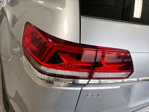 Used 2023 Volkswagen Atlas SEL image 35
