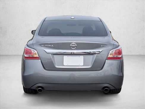 Used 2015 Nissan Altima 2.5 SV image 7