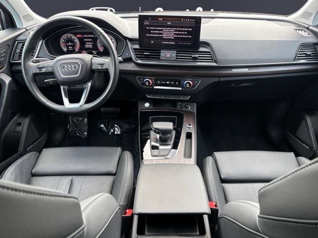 Used 2024 Audi Q5 2.0T Premium Plus w/ Premium Plus Package AWD/4WD image 10