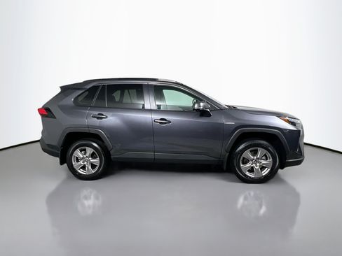 Used 2025 Toyota RAV4 XLE w/ Convenience Package FWD image 3