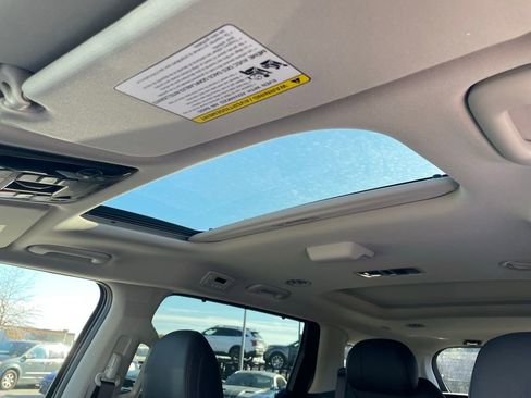 New 2026 Kia Carnival SX Prestige image 25