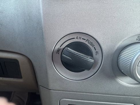 Used 2008 Toyota Tundra Limited image 20