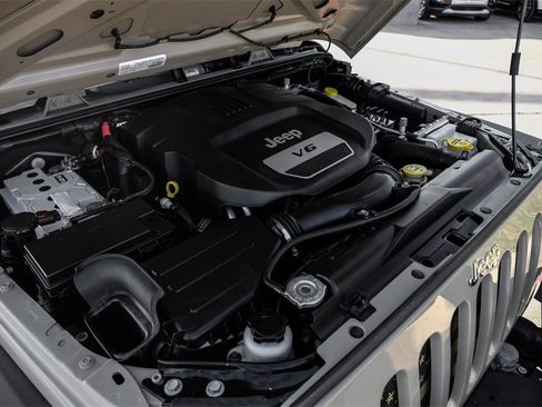 Used 2017 Jeep Wrangler Unlimited Sport w/ Quick Order Package 24S image 42