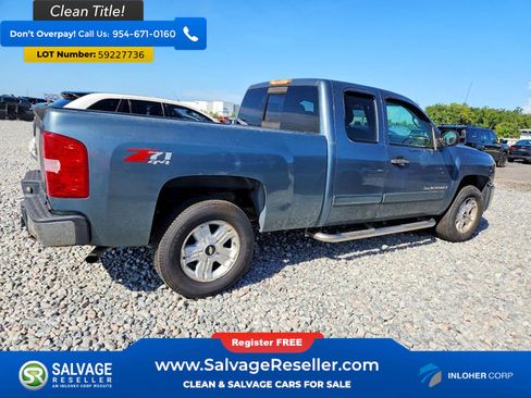 Used 2007 Chevrolet Silverado 1500 LT w/ 1LT Convenience Package AWD/4WD image 4