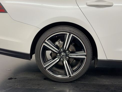 Used 2023 Honda Accord Sport image 29