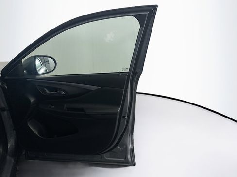 Used 2025 Buick Envista Preferred FWD image 31
