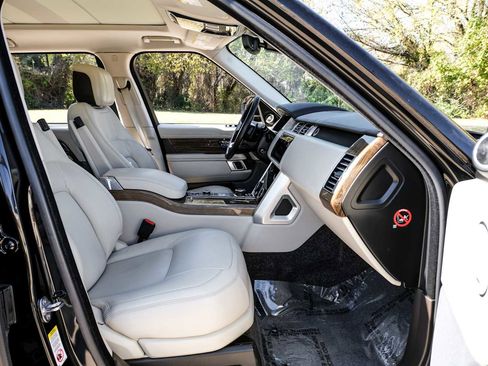 Used 2019 Land Rover Range Rover Long Wheelbase Supercharged image 32