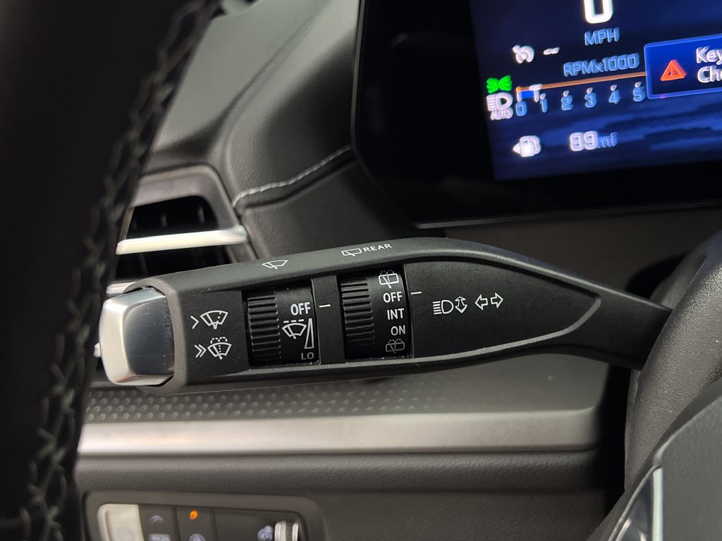 Used 2024 Chevrolet Traverse LT FWD image 59