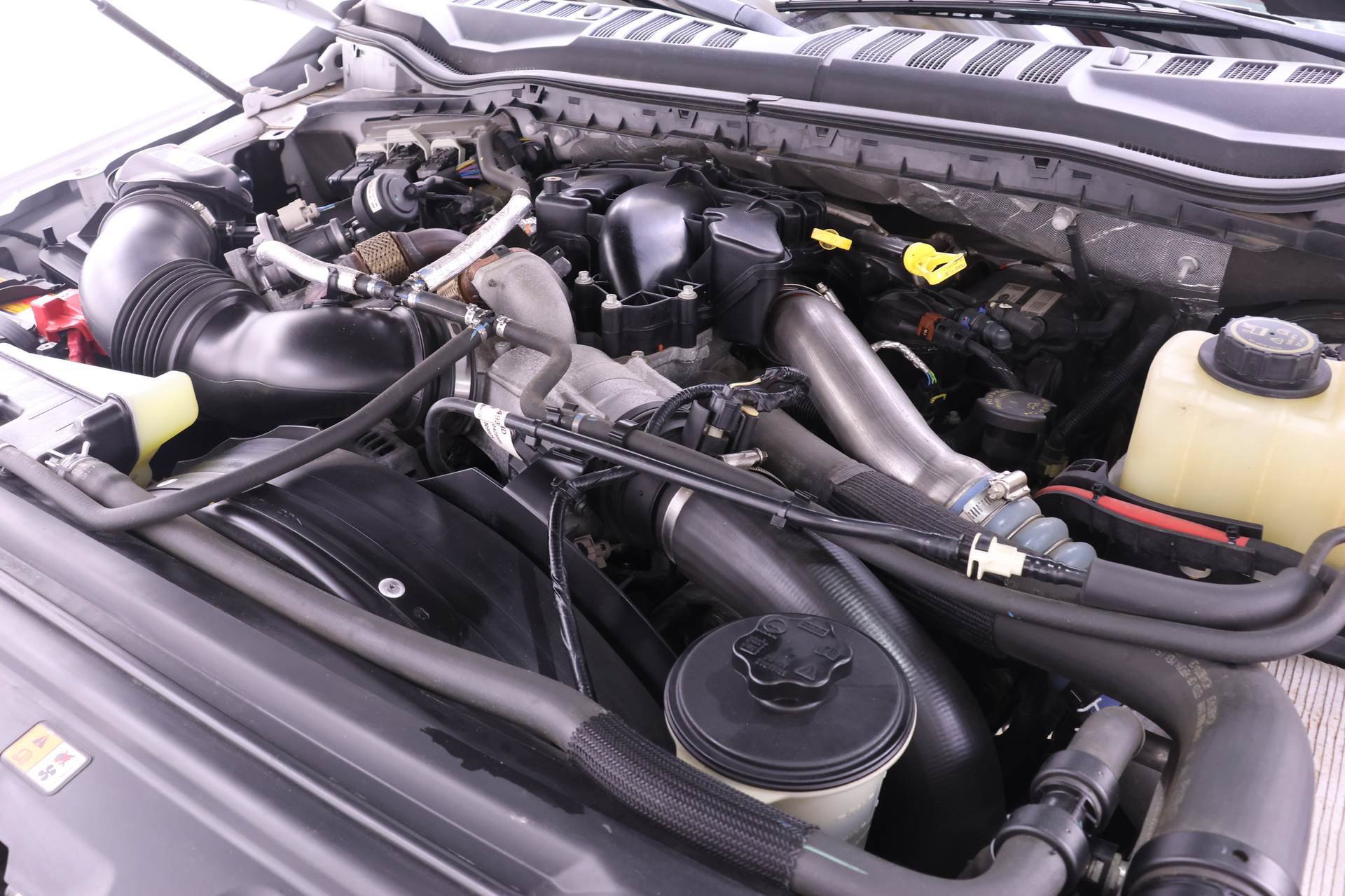 Used 2019 Ford F250 Lariat w/ Lariat Ultimate Package AWD/4WD image 17