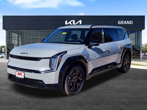 New 2026 Kia EV9 Land image 3