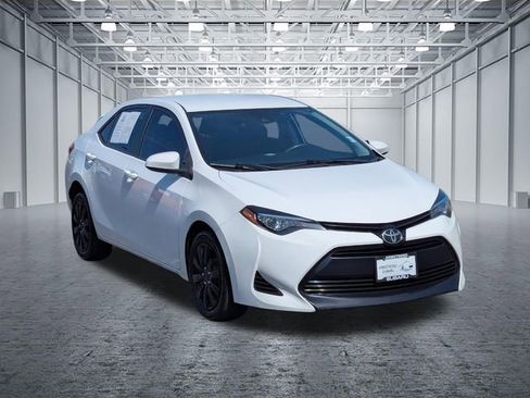 Used 2019 Toyota Corolla LE image 7