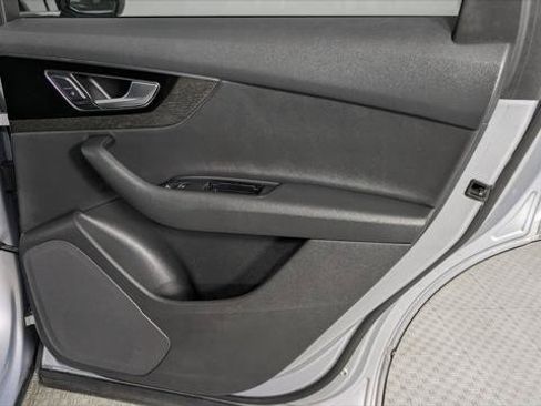 Used 2019 Audi Q7 3.0T Premium AWD/4WD image 23