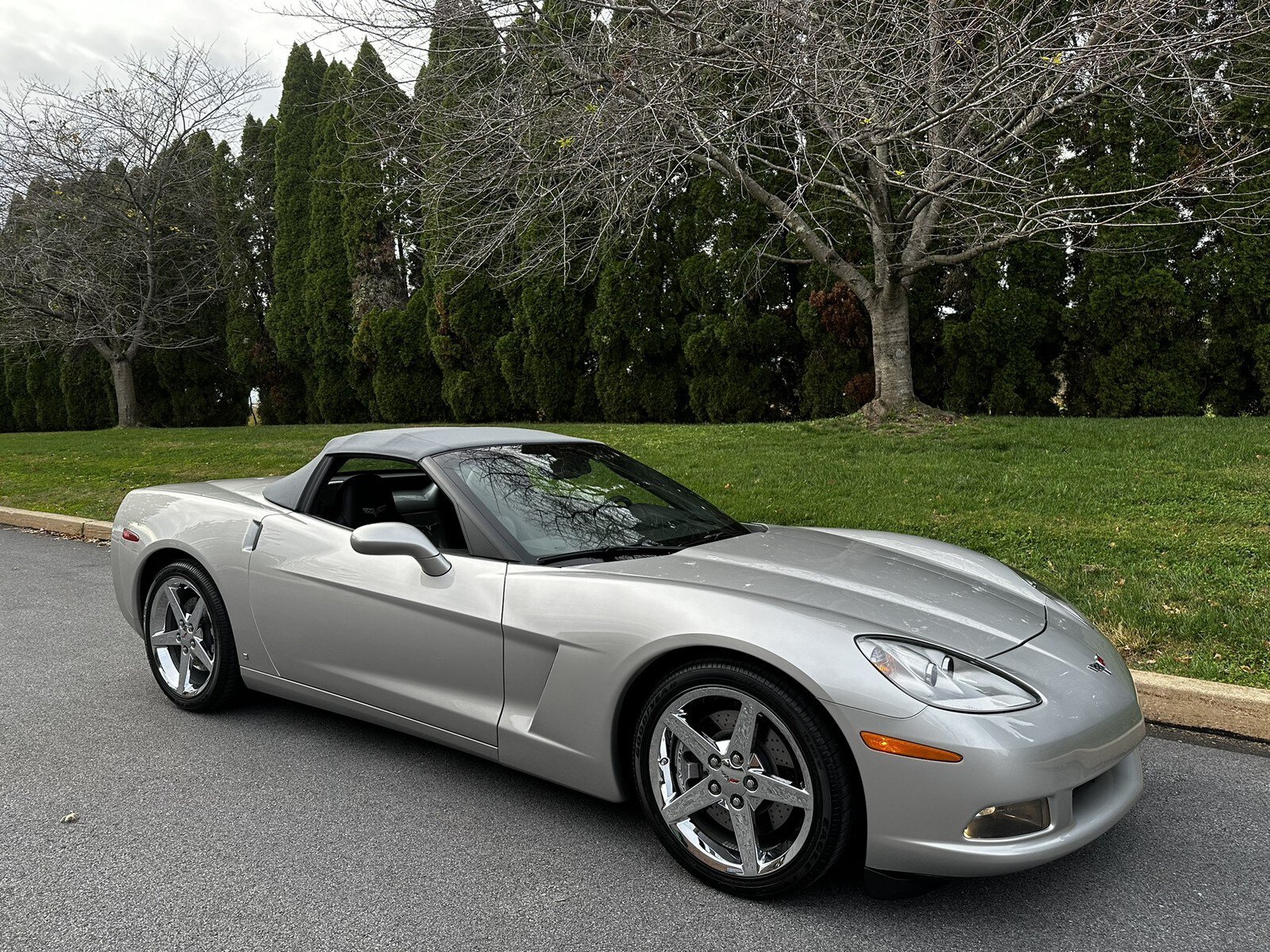 Used 2007 Chevrolet Corvette Convertible w/ Preferred Equipment Group RWD image 38