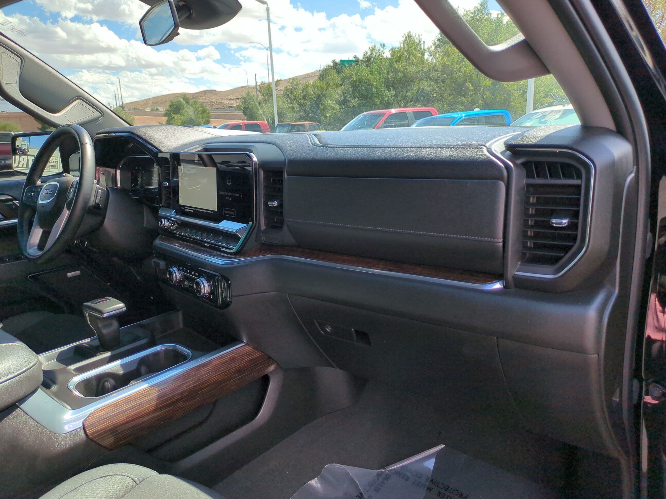 Used 2024 GMC Sierra 1500 Elevation w/ Preferred Package AWD/4WD image 32