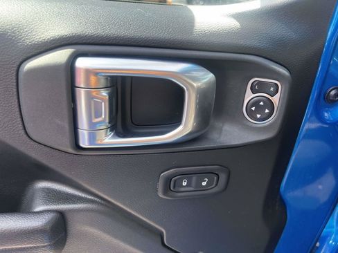 Used 2026 Jeep Wrangler Unlimited Sport AWD/4WD image 16