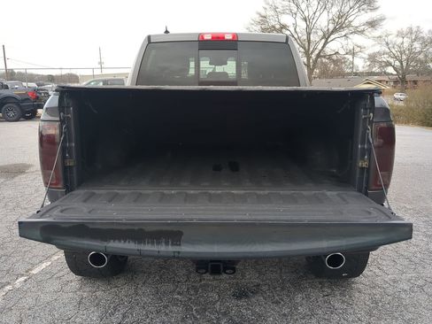 Used 2016 RAM 1500 Limited image 11