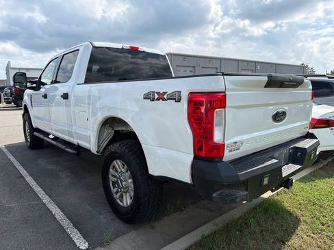 Used 2017 Ford F250 XLT AWD/4WD image 5