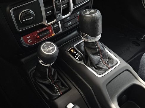 New 2026 Jeep Wrangler Unlimited Sport w/ Dual Top Group AWD/4WD image 20
